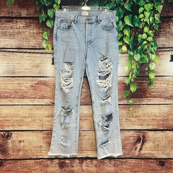 AO.LA Alice + Olivia Distressed Straight Leg Jeans Size 6/28 Light Blue Denim - Picture 1 of 5